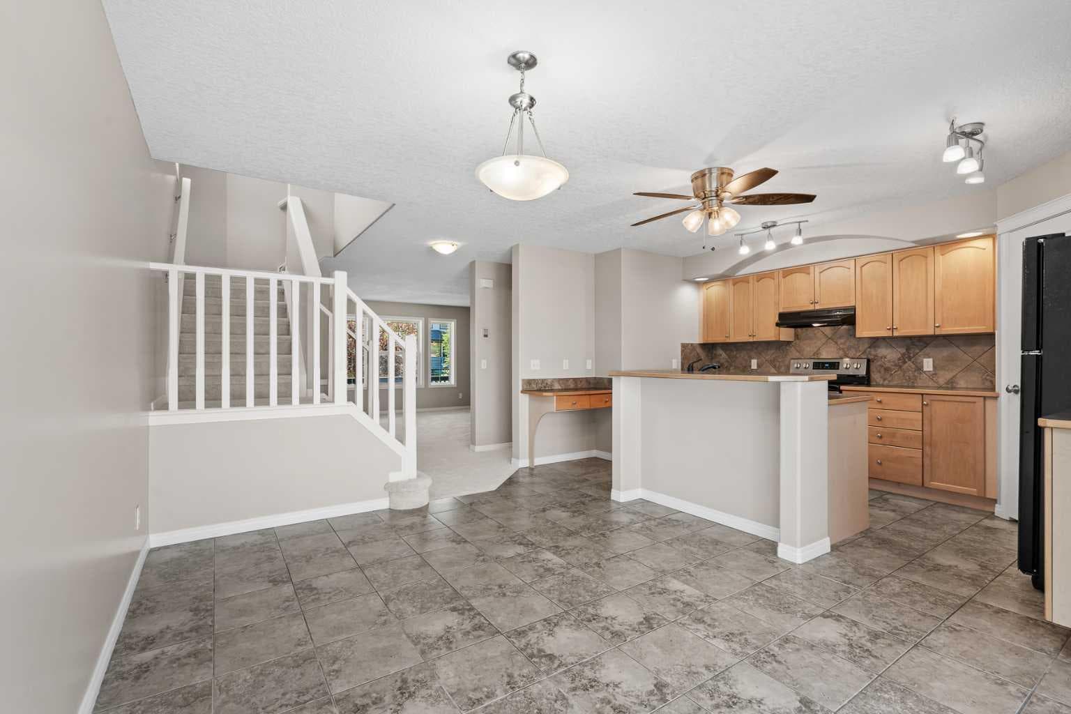 28 Saddlebrook Gardens NE