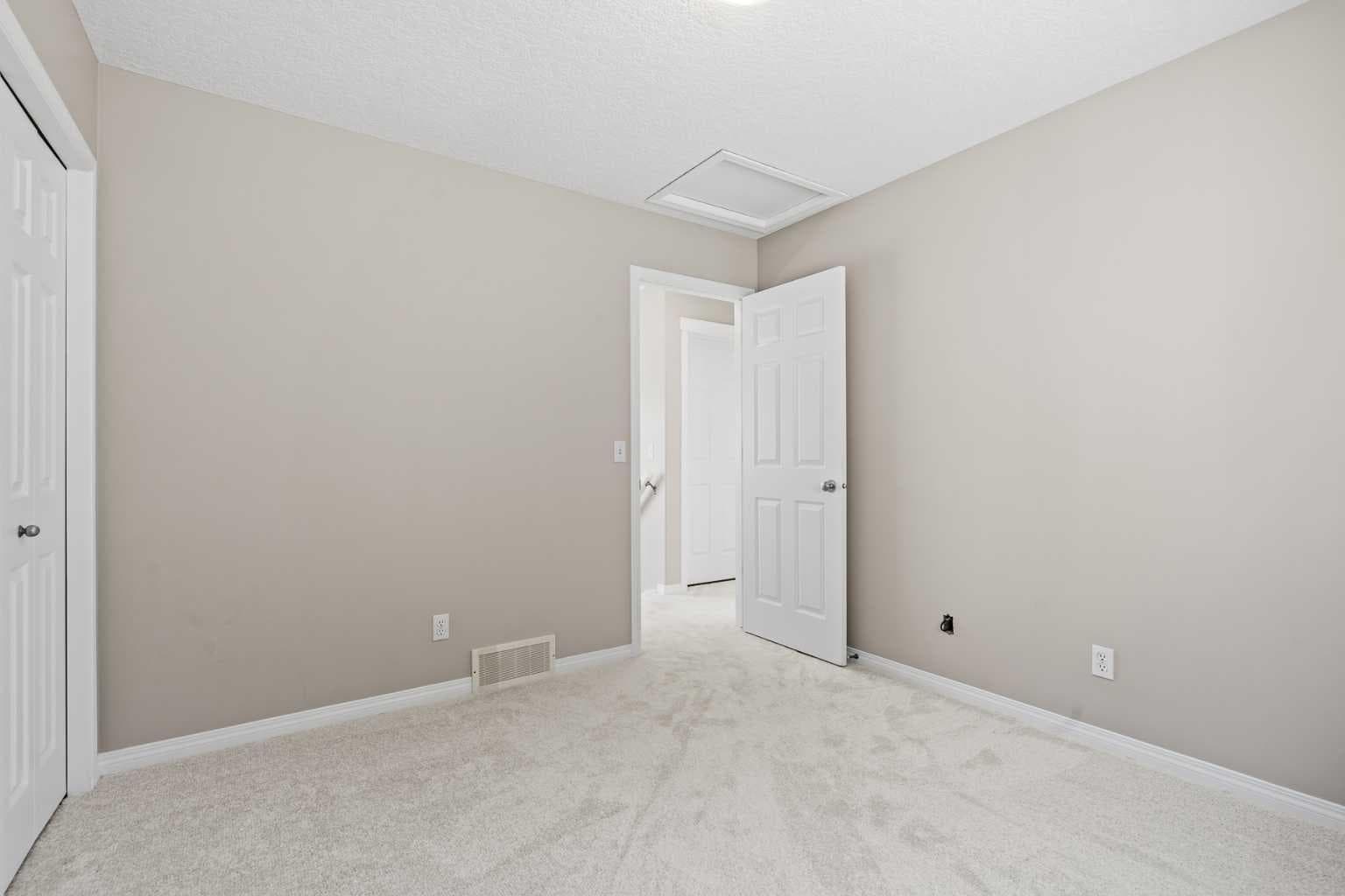 28 Saddlebrook Gardens NE