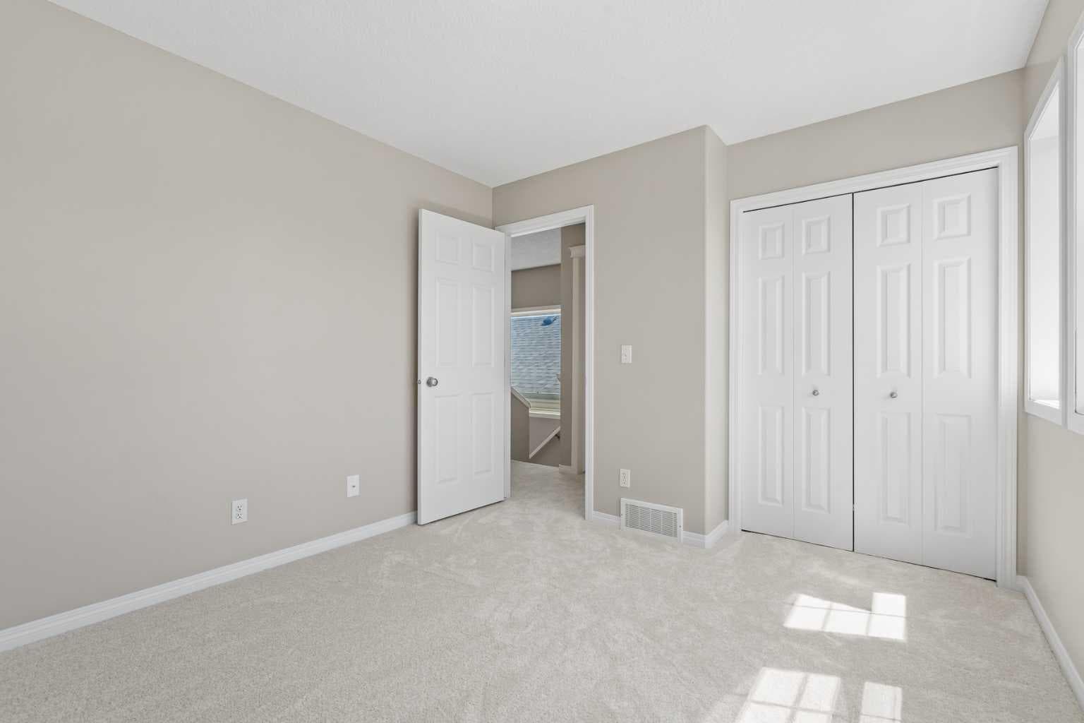 28 Saddlebrook Gardens NE