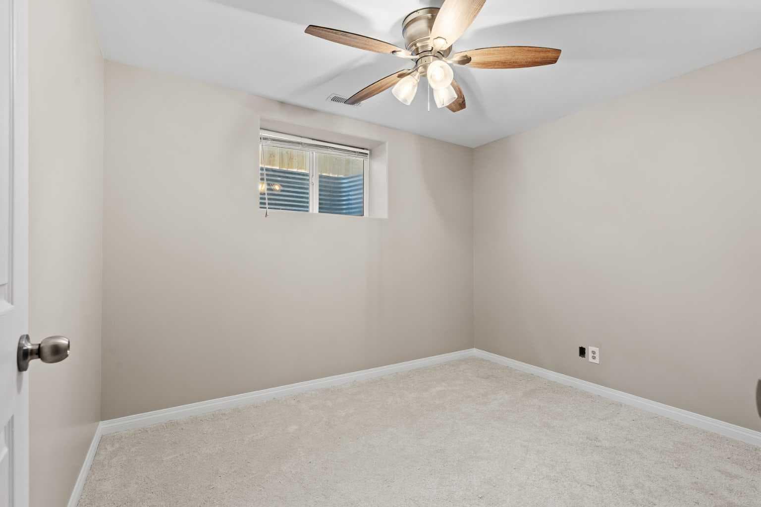 28 Saddlebrook Gardens NE