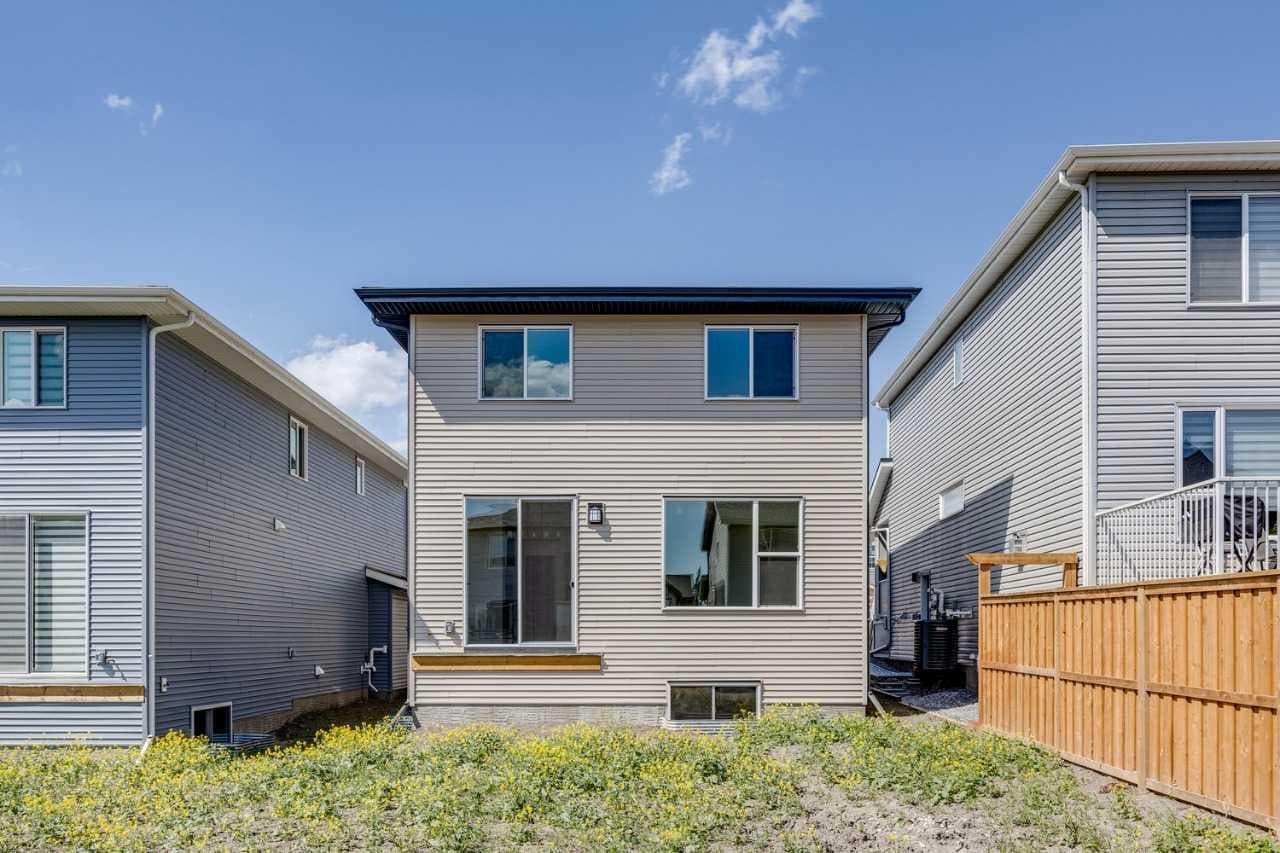175 Heritage Court 