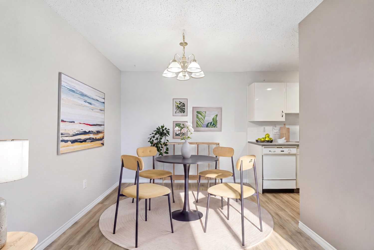 482, 8948 Elbow Drive SW