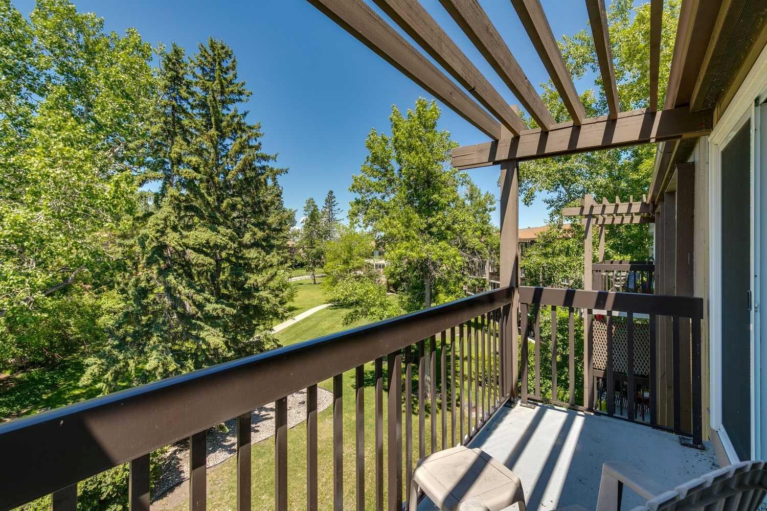 482, 8948 Elbow Drive SW