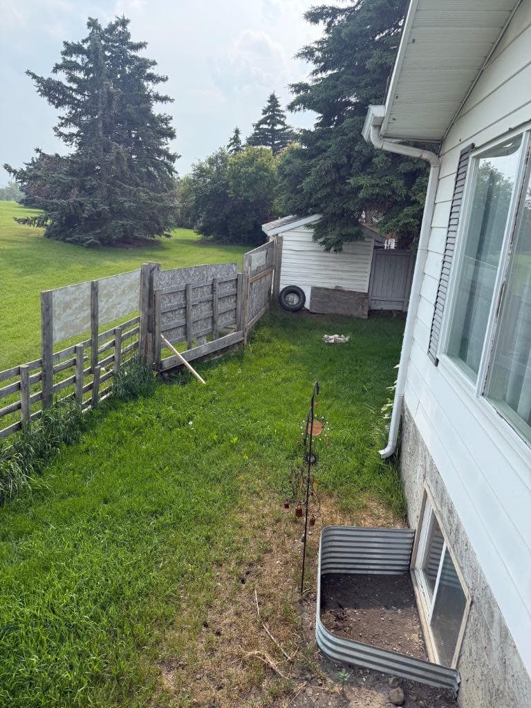 112 Huntstrom Drive NE
