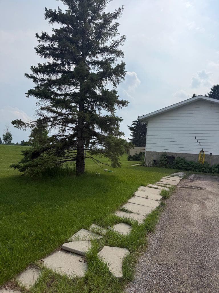 112 Huntstrom Drive NE