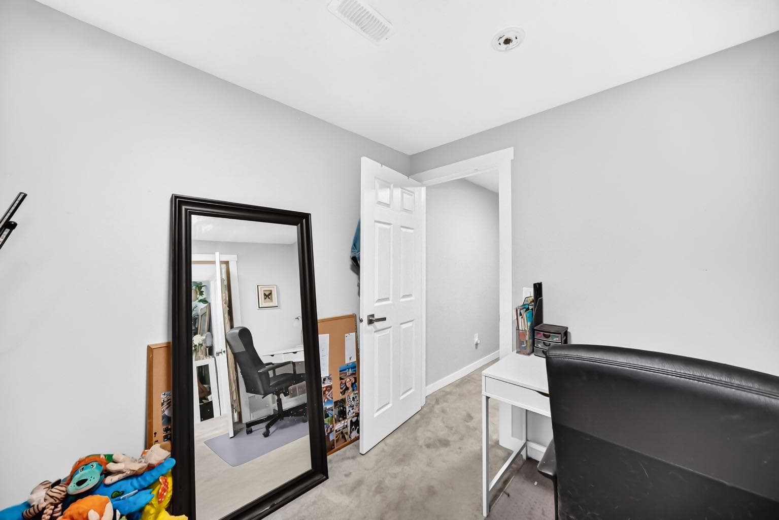 46 Dovercliffe Way SE