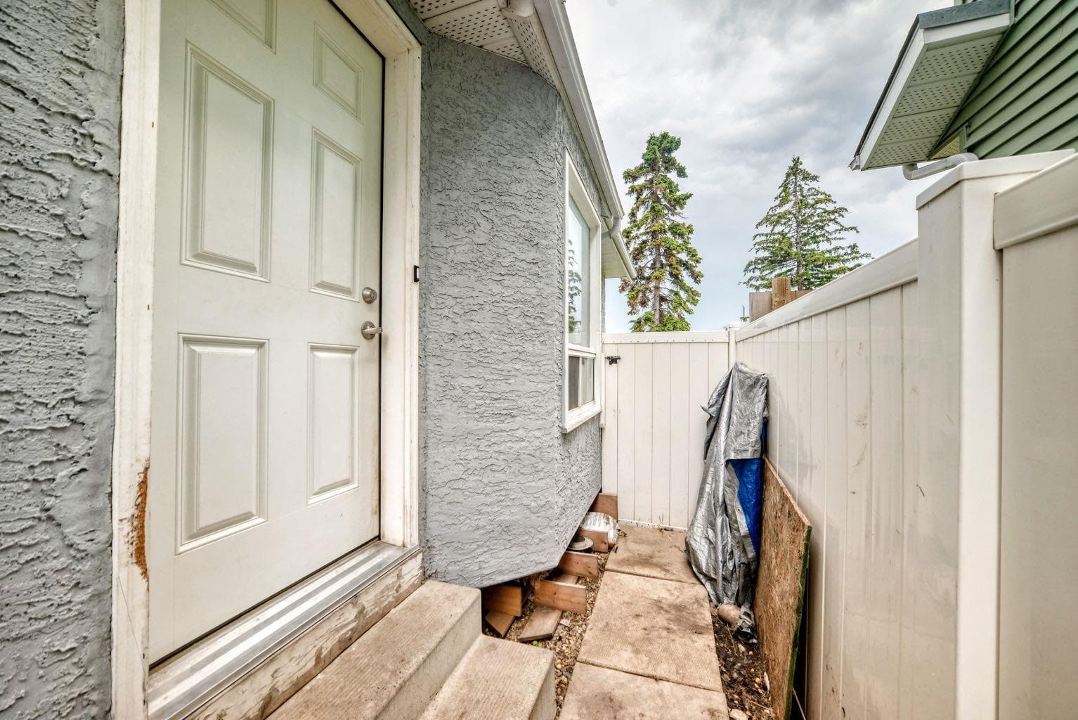 46 Dovercliffe Way SE