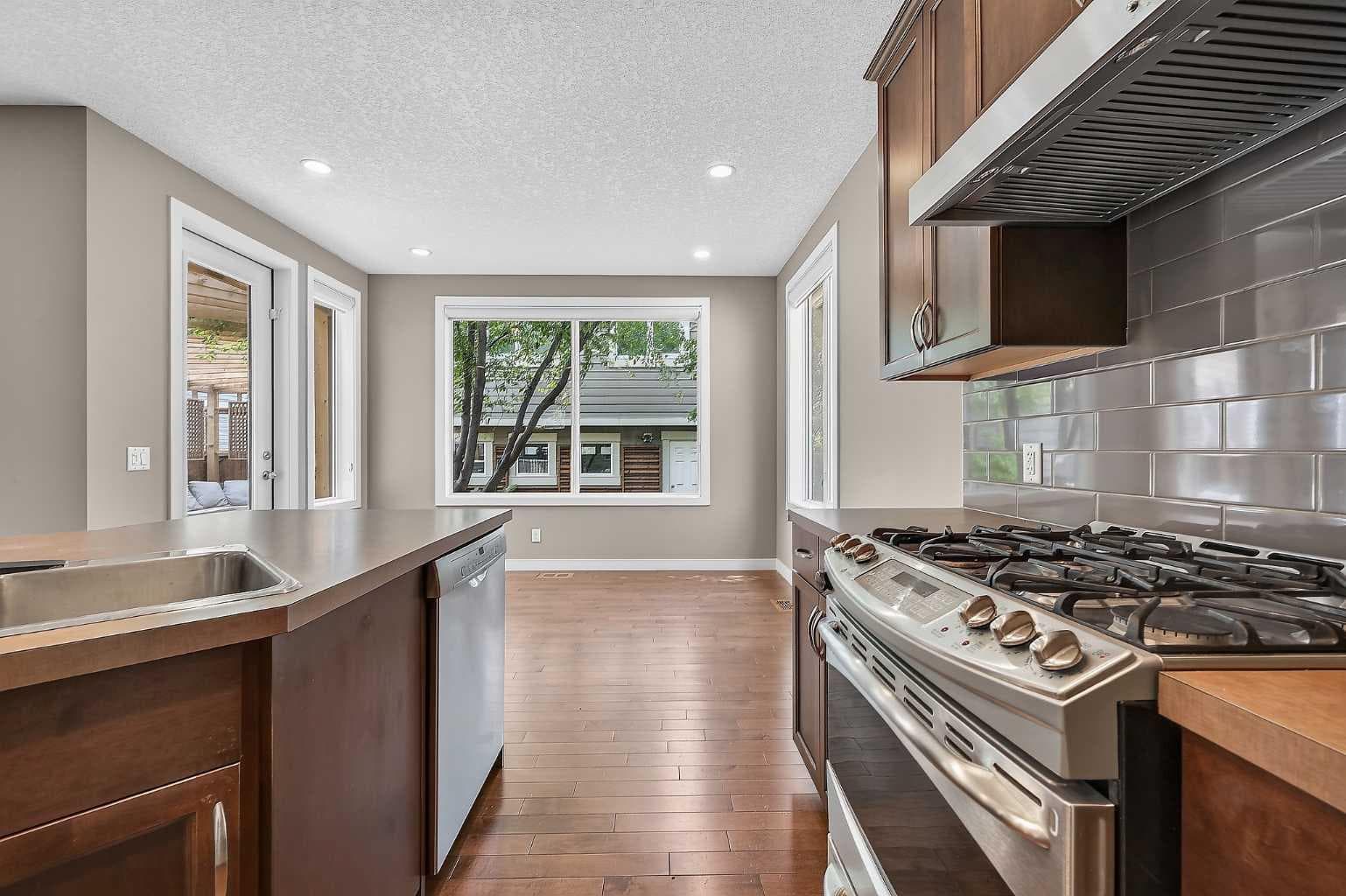 47 Elgin Meadows Road SE