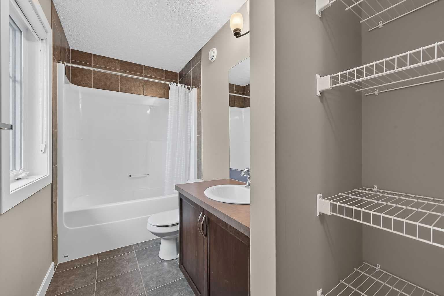47 Elgin Meadows Road SE