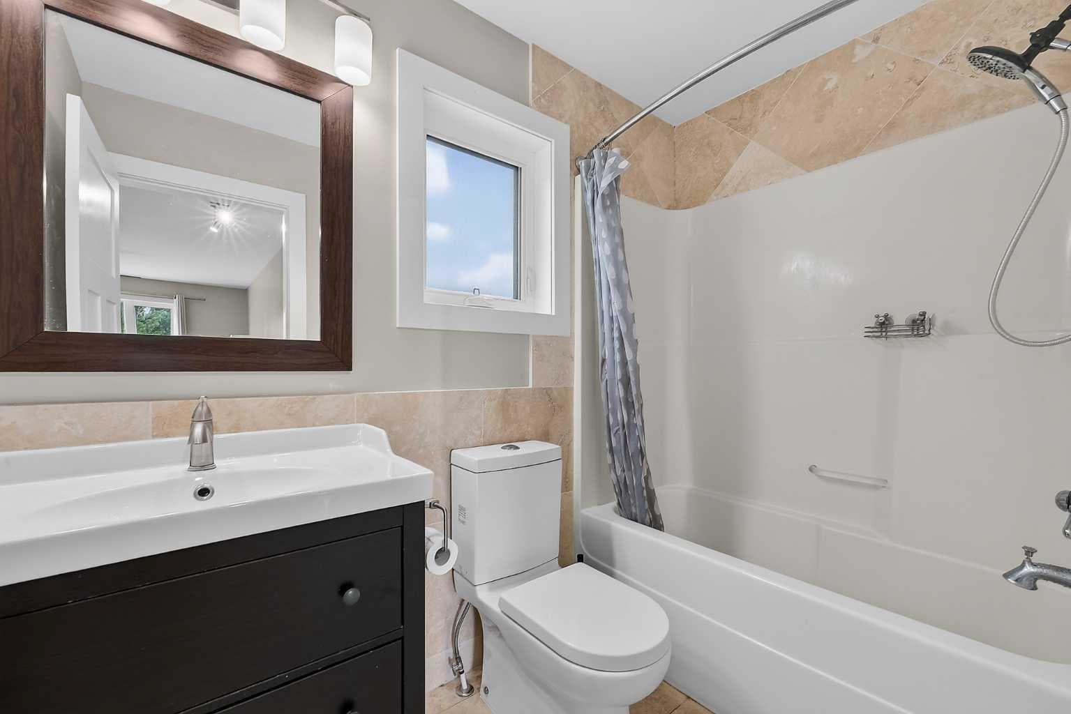 47 Elgin Meadows Road SE