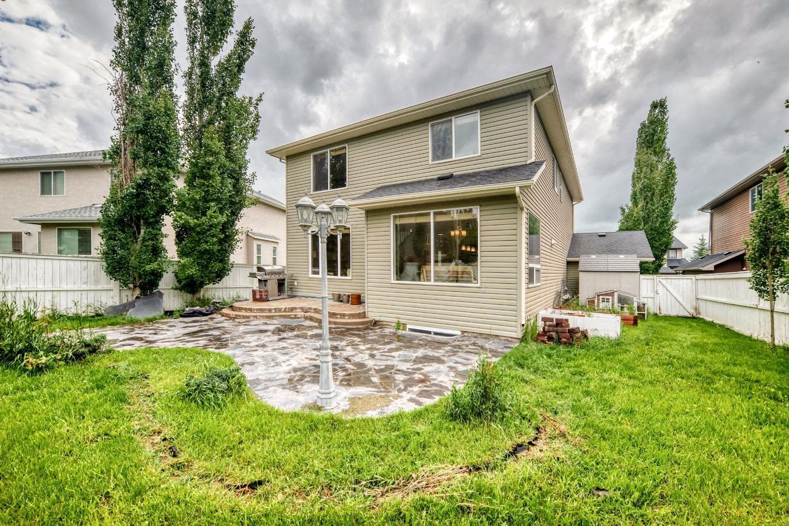 188 Magenta Crescent 