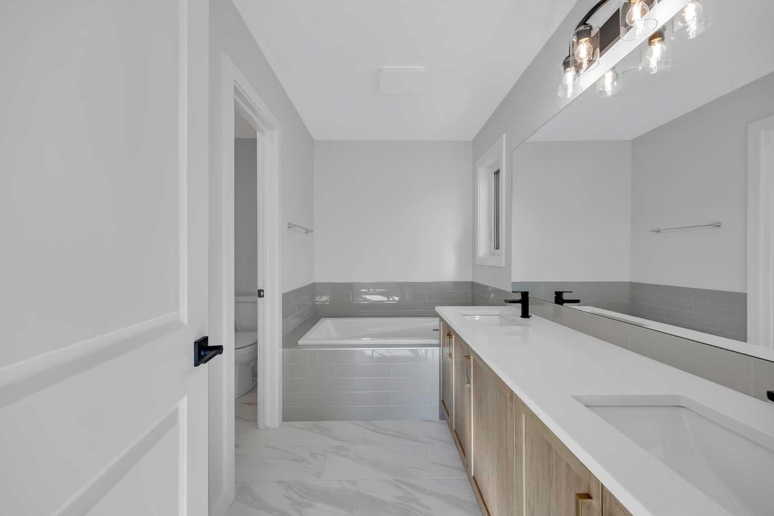 26 Versant Path SW