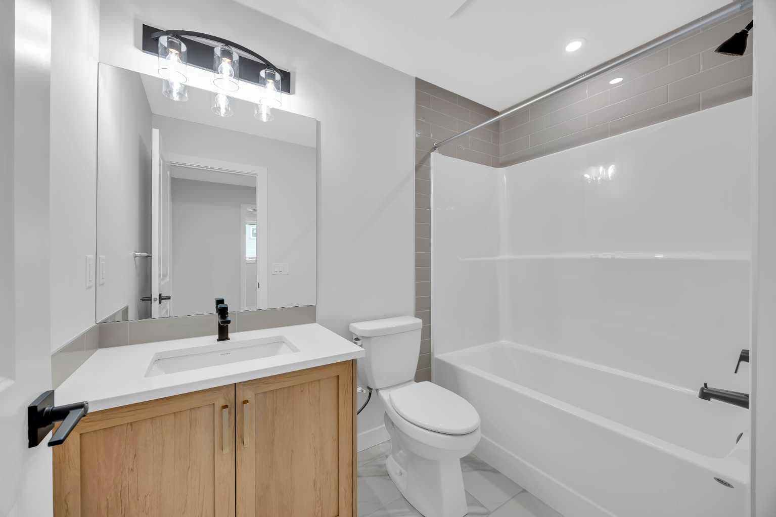26 Versant Path SW