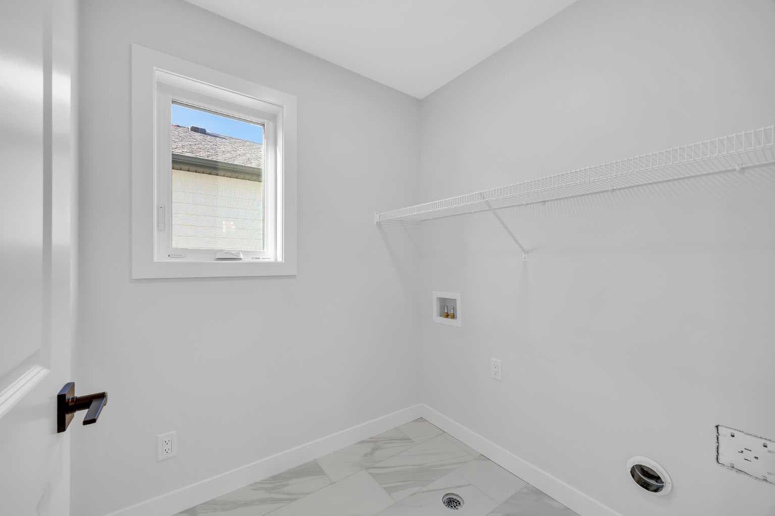 26 Versant Path SW