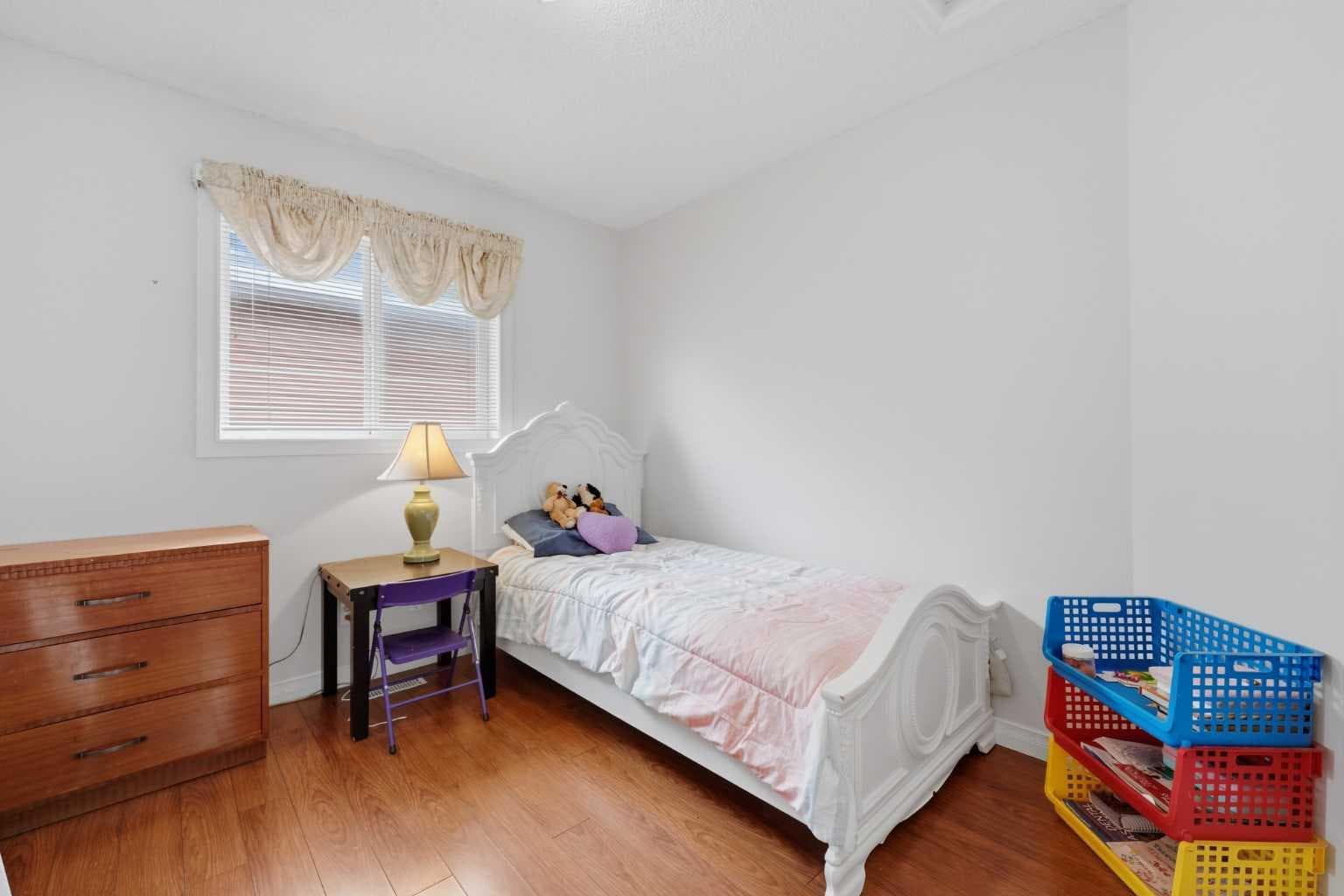 269 Tarington Close NE