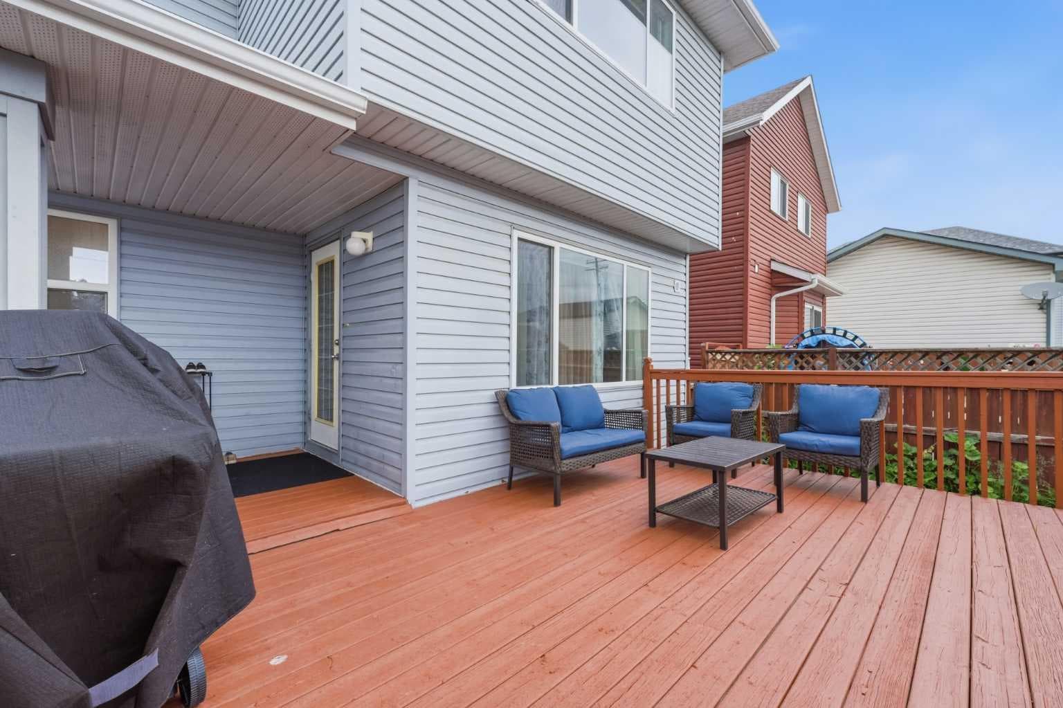 269 Tarington Close NE