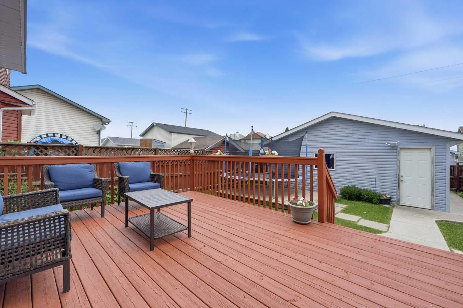 269 Tarington Close NE