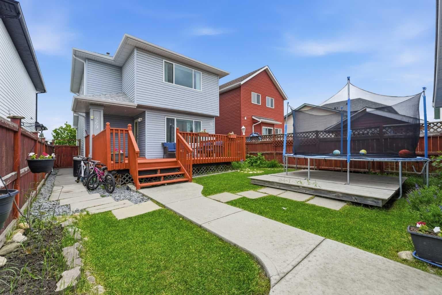269 Tarington Close NE