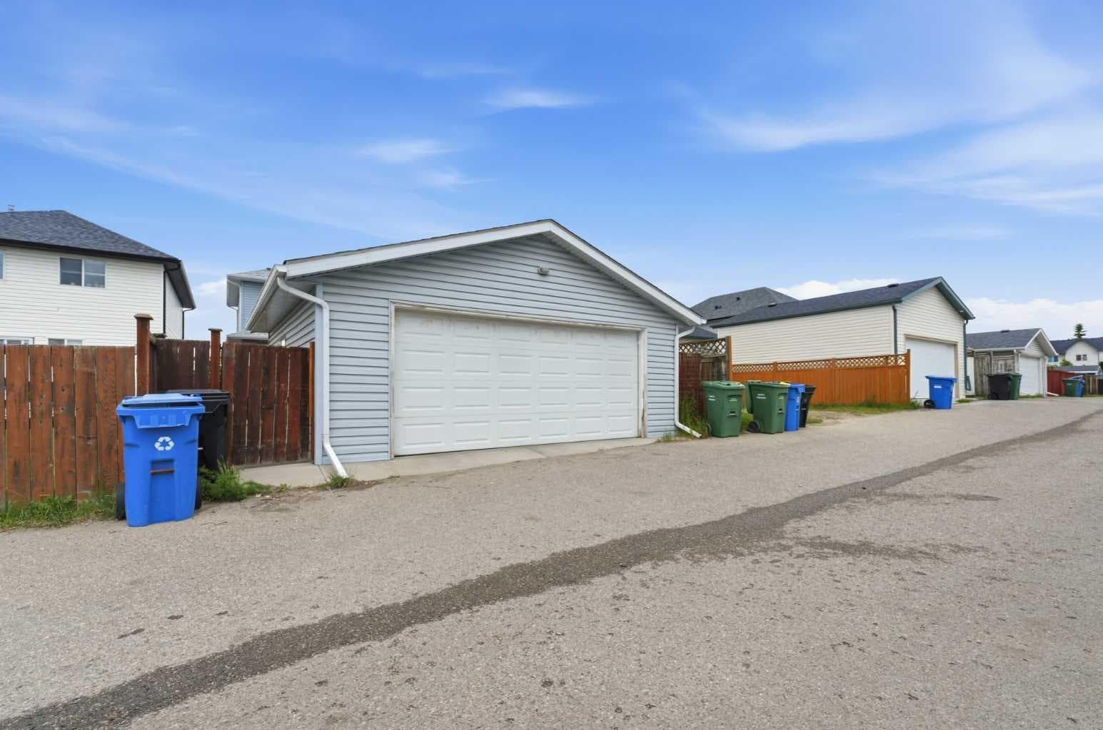 269 Tarington Close NE