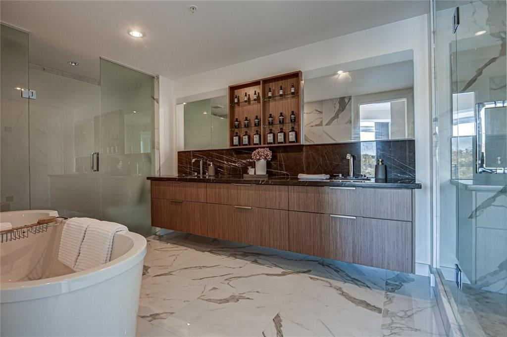 501, 128 Waterfront Court SW