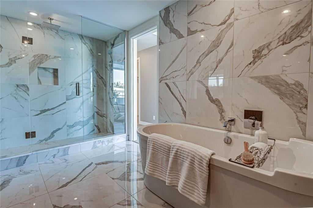 501, 128 Waterfront Court SW