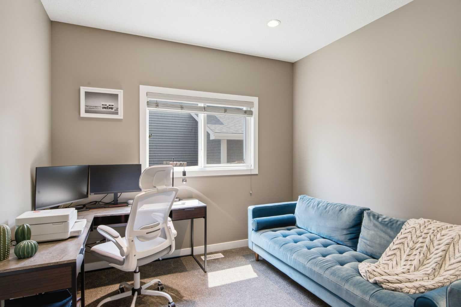 300 Aspenmere Way 