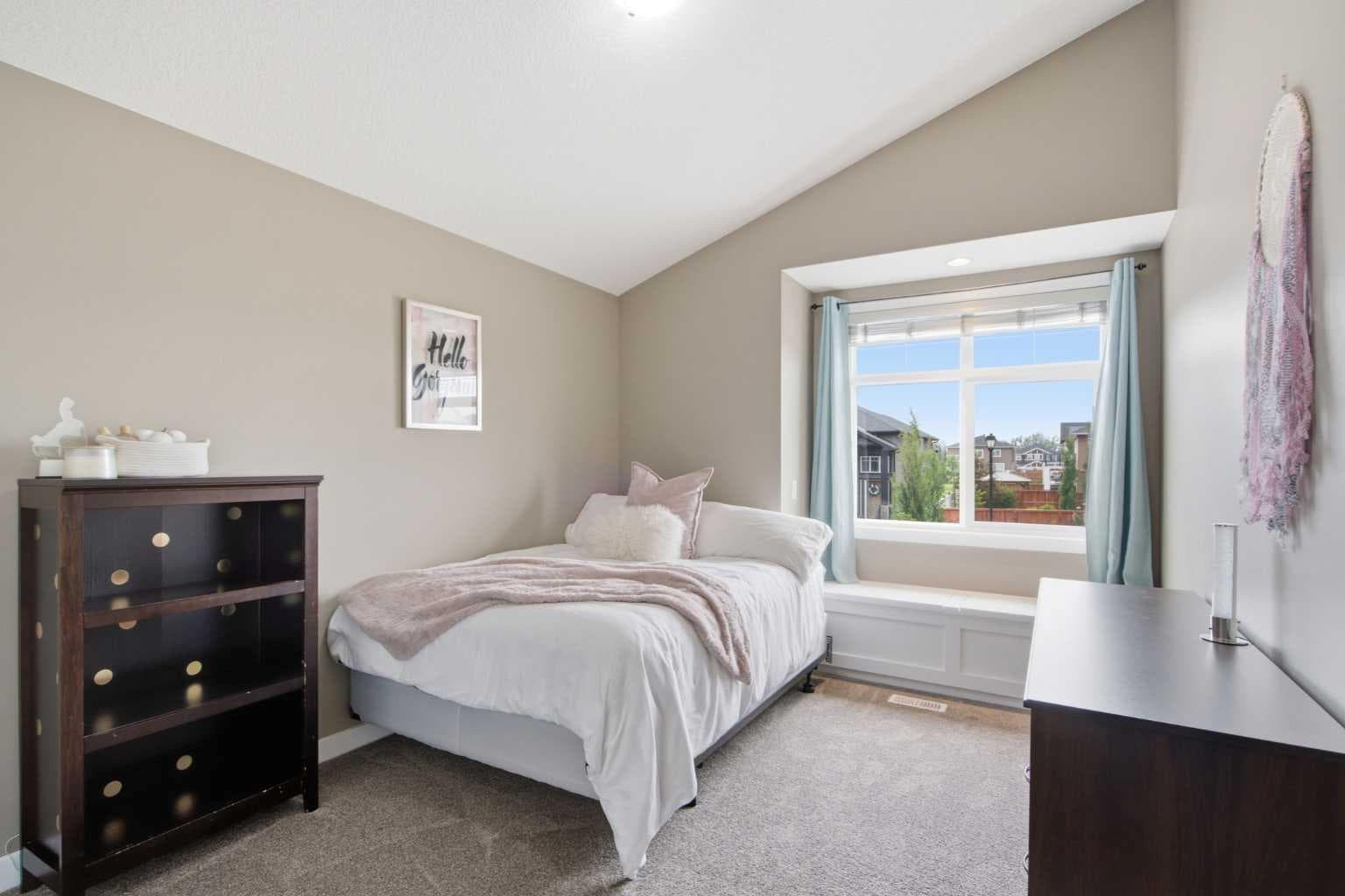 300 Aspenmere Way 