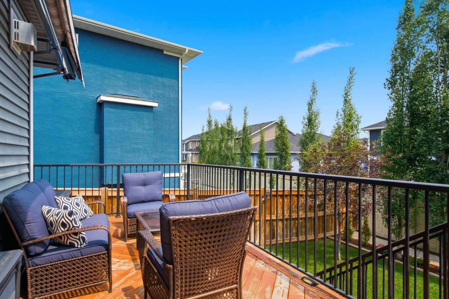 300 Aspenmere Way 