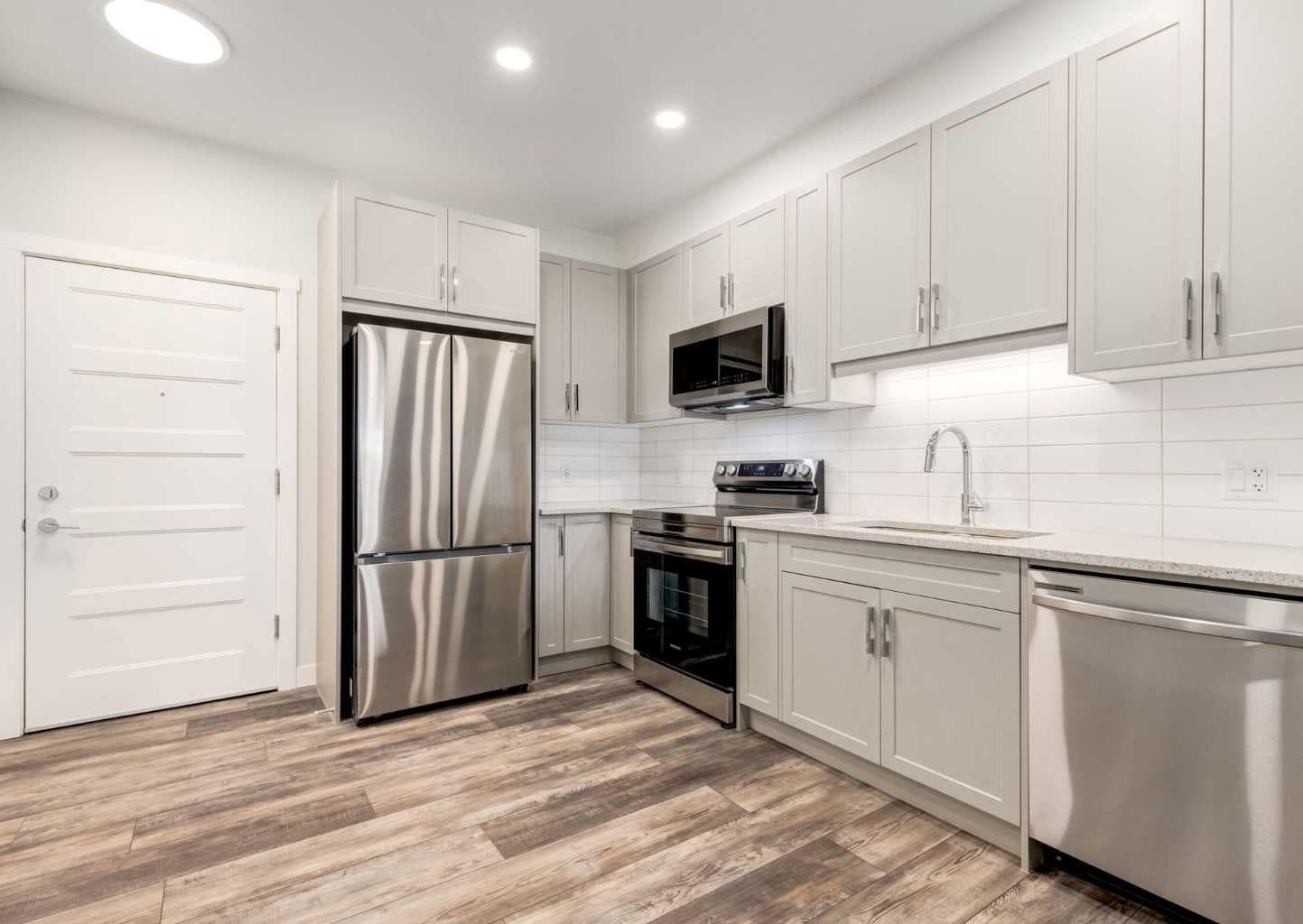 408, 125 Wolf Hollow Crescent SE
