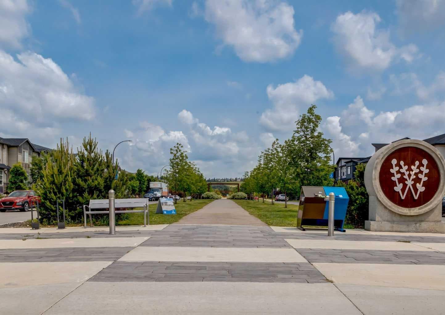 408, 125 Wolf Hollow Crescent SE