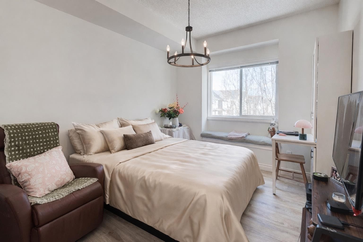 207, 11170 30 Street SW