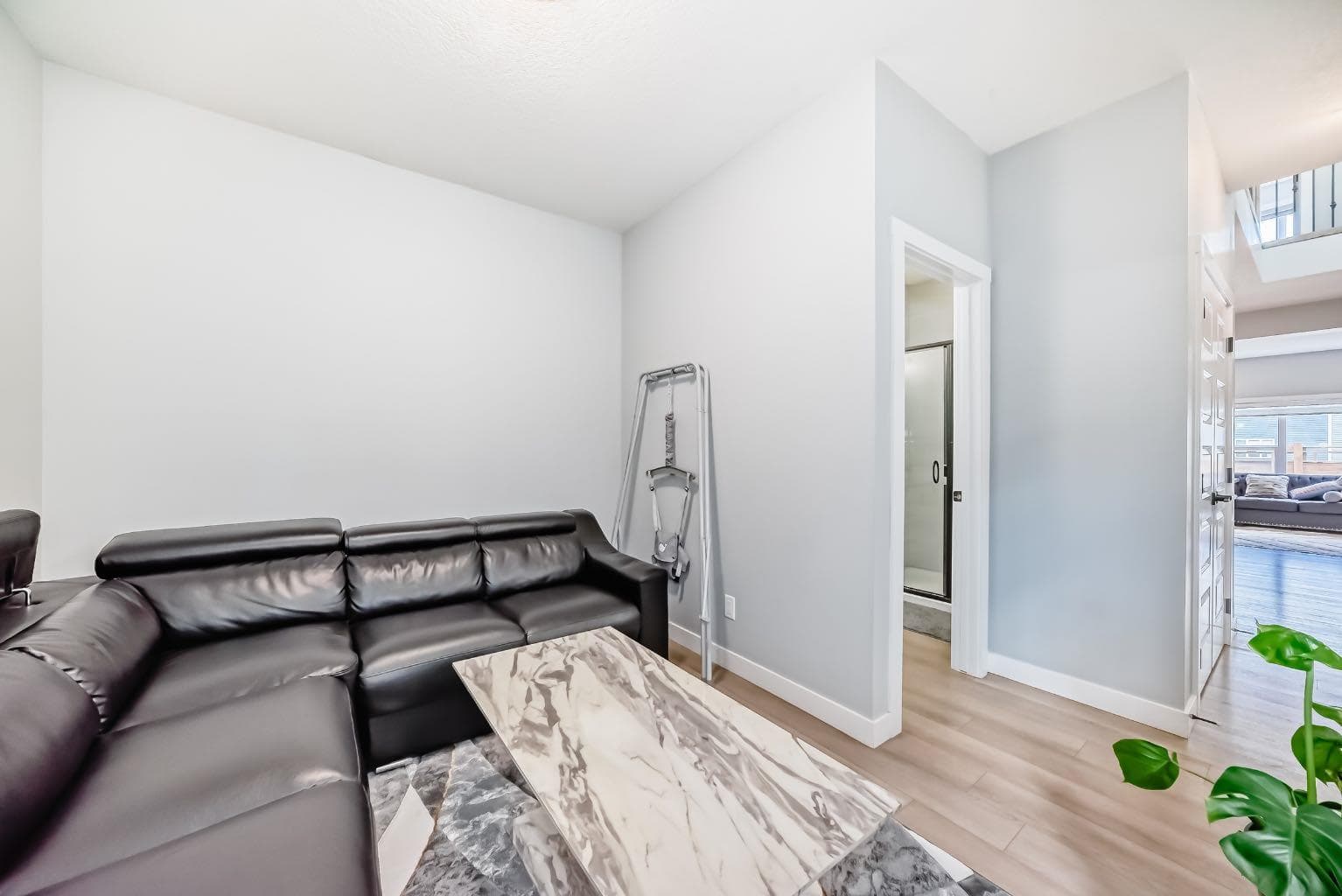 216 Homestead Grove NE