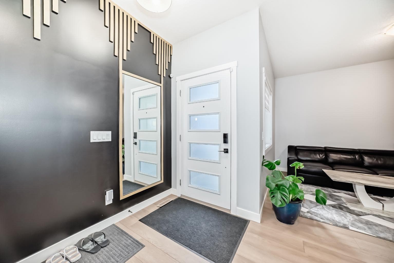 216 Homestead Grove NE