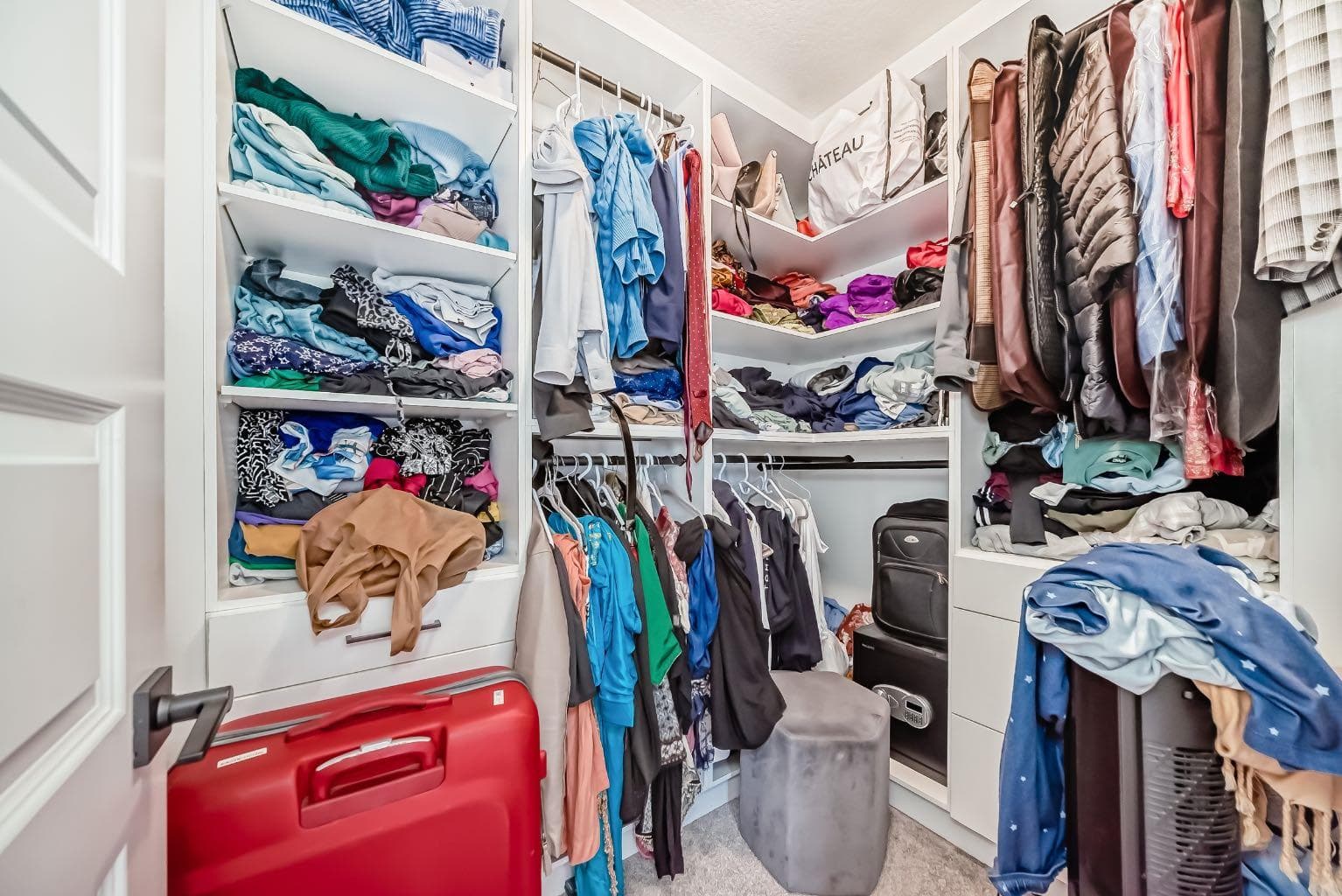 216 Homestead Grove NE