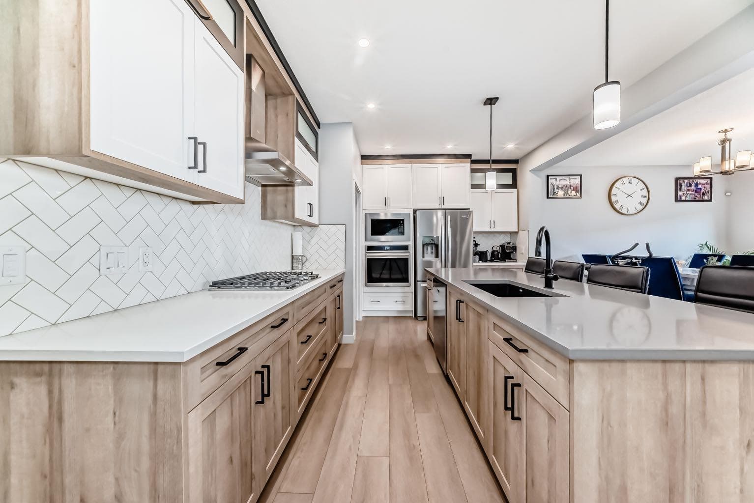 216 Homestead Grove NE