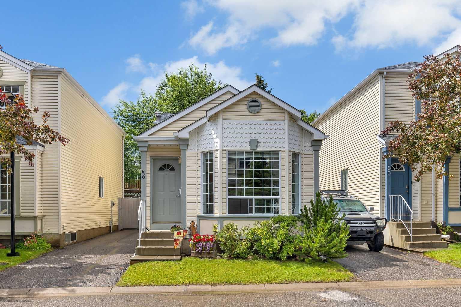 86 Coventry Lane NE
