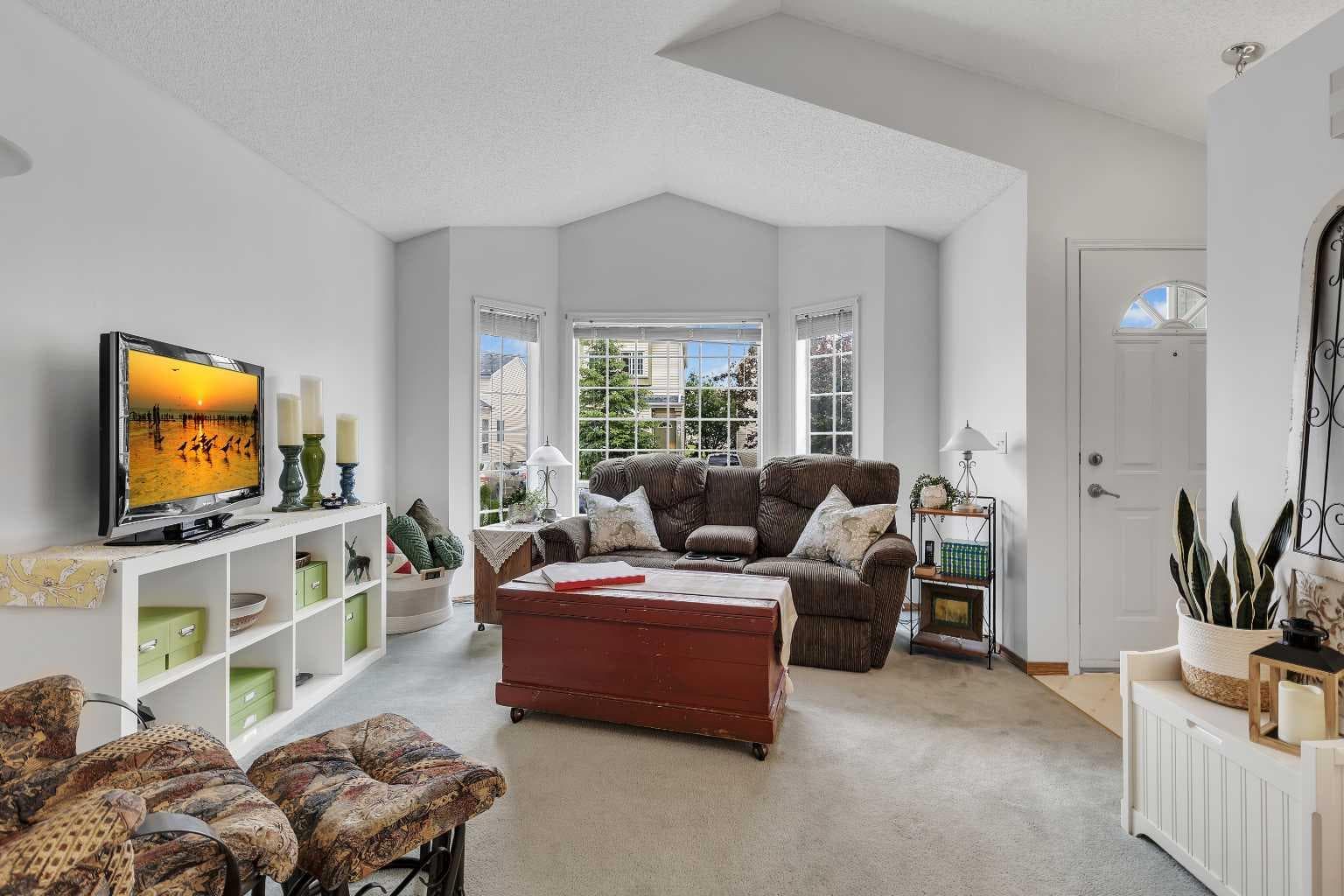 86 Coventry Lane NE