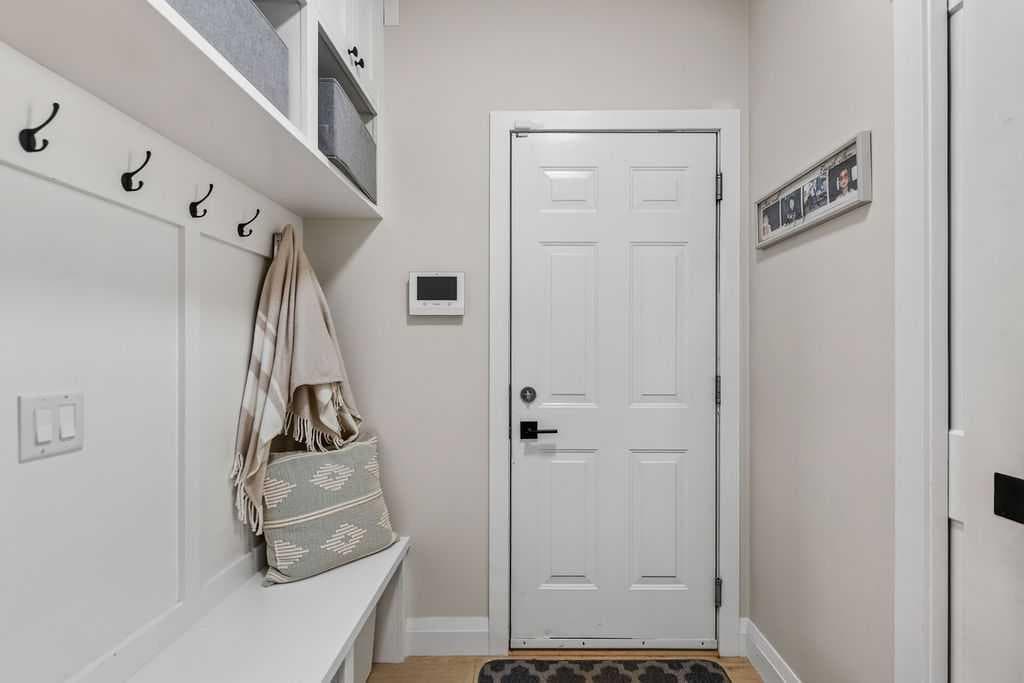 214 Cranleigh View SE