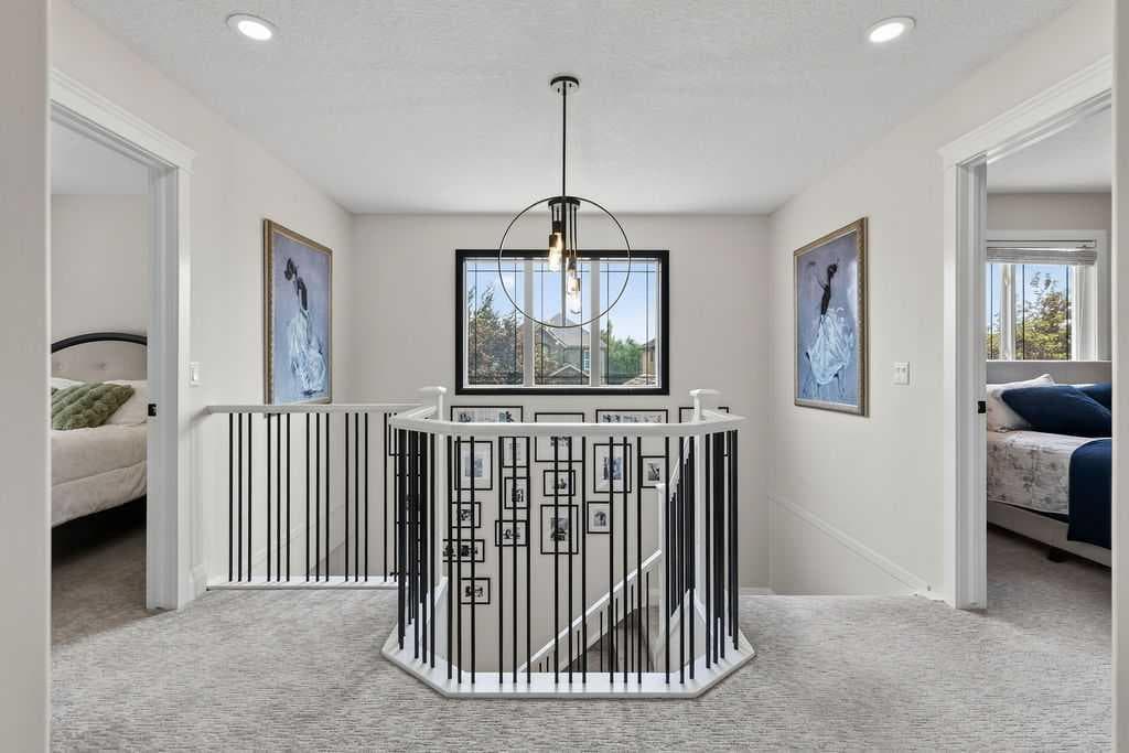 214 Cranleigh View SE