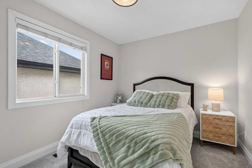 214 Cranleigh View SE