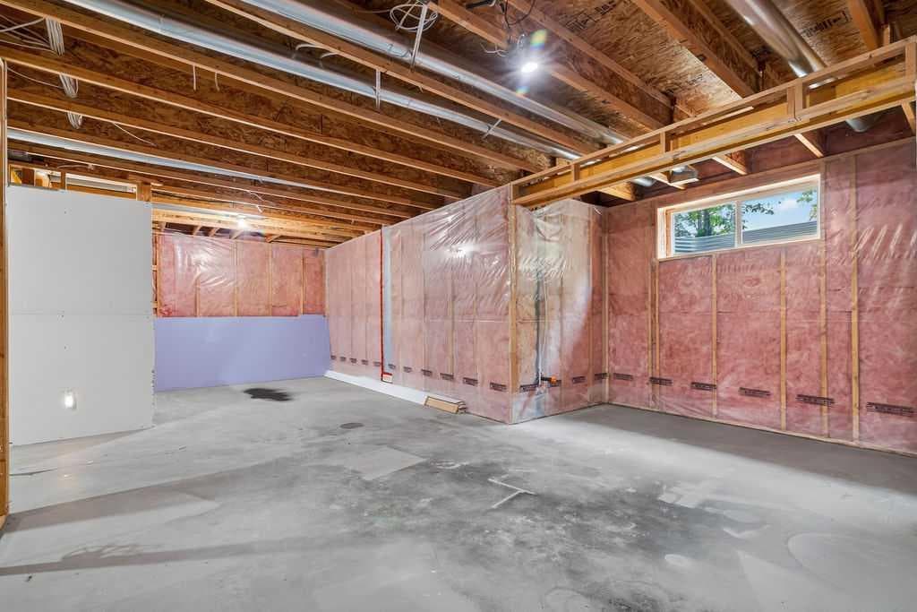 214 Cranleigh View SE
