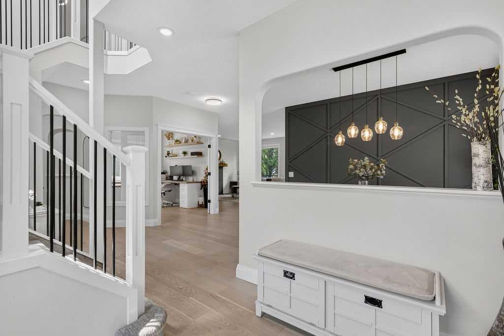 214 Cranleigh View SE