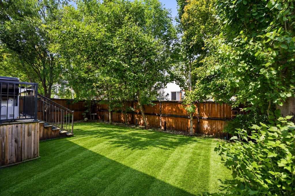 214 Cranleigh View SE