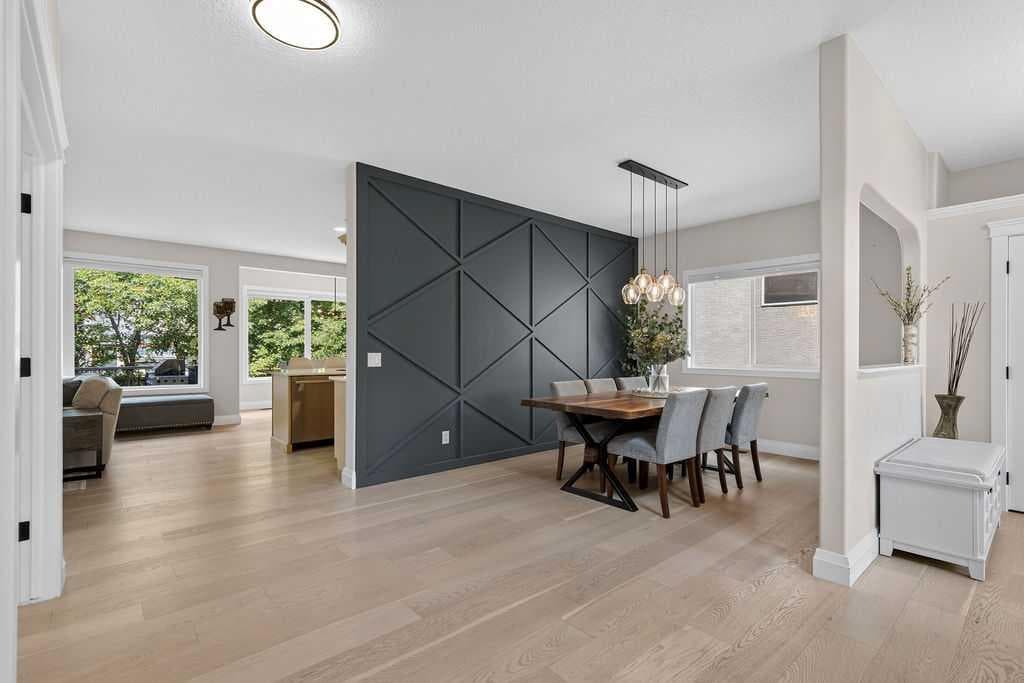 214 Cranleigh View SE