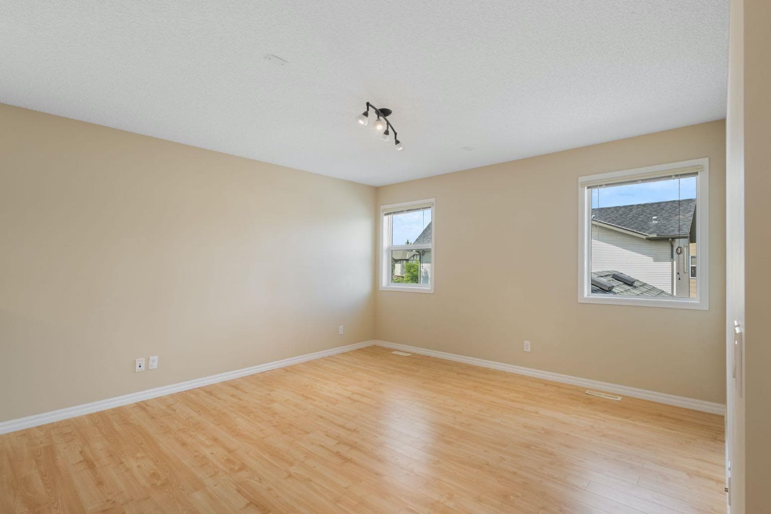 22 Brightoncrest Common SE