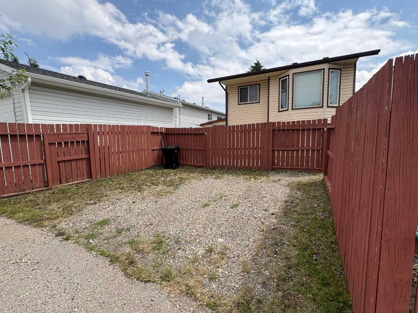 156 Falshire Close NE
