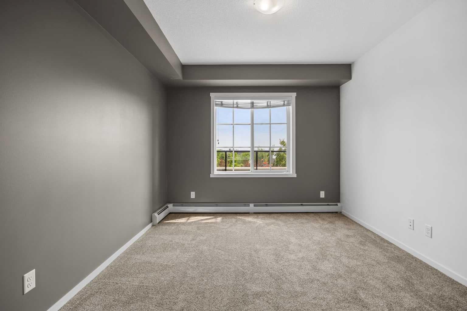 4220, 215 Legacy Boulevard SE