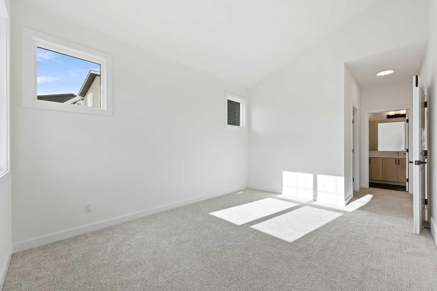 116 Mitchell Walk NW