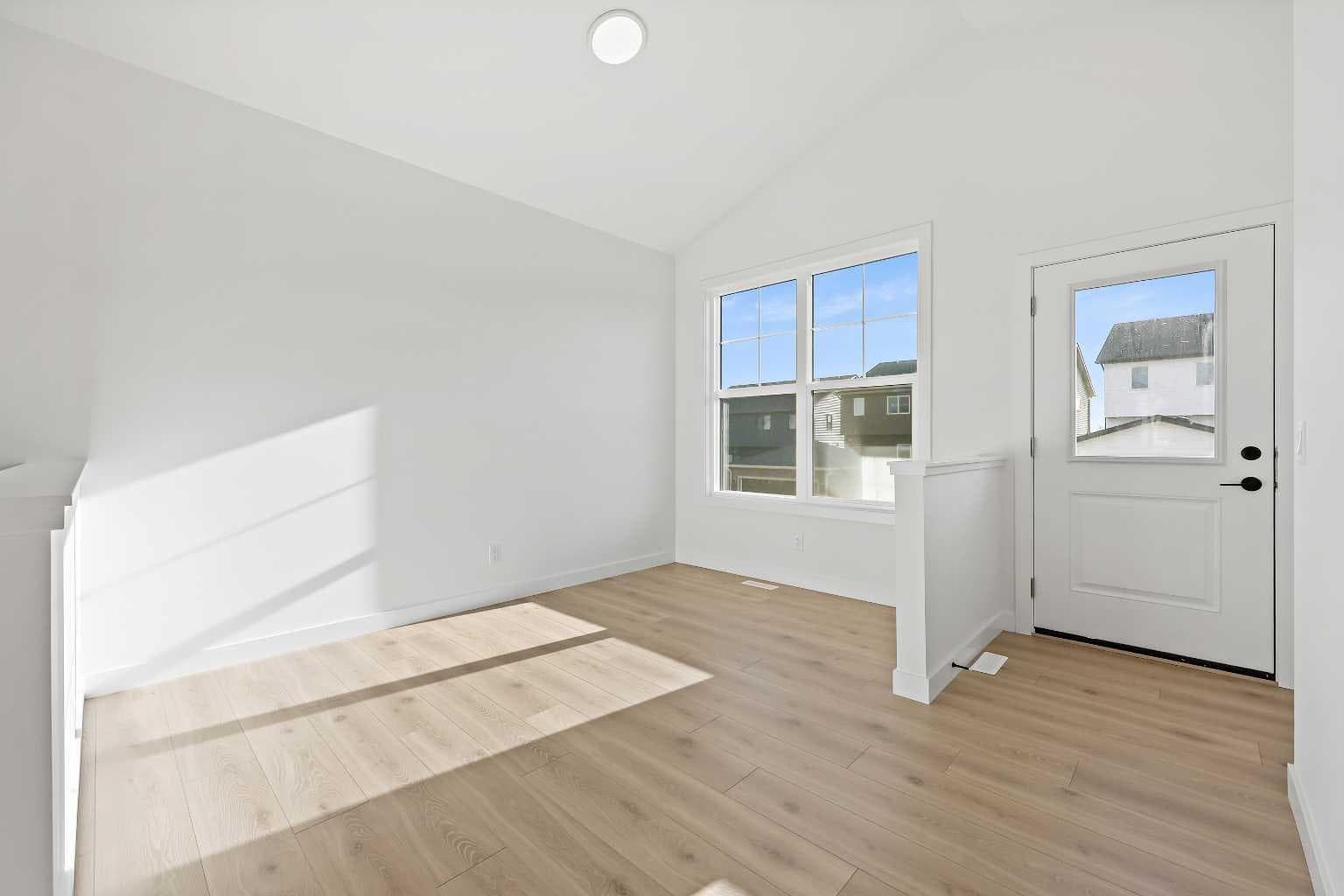116 Mitchell Walk NW