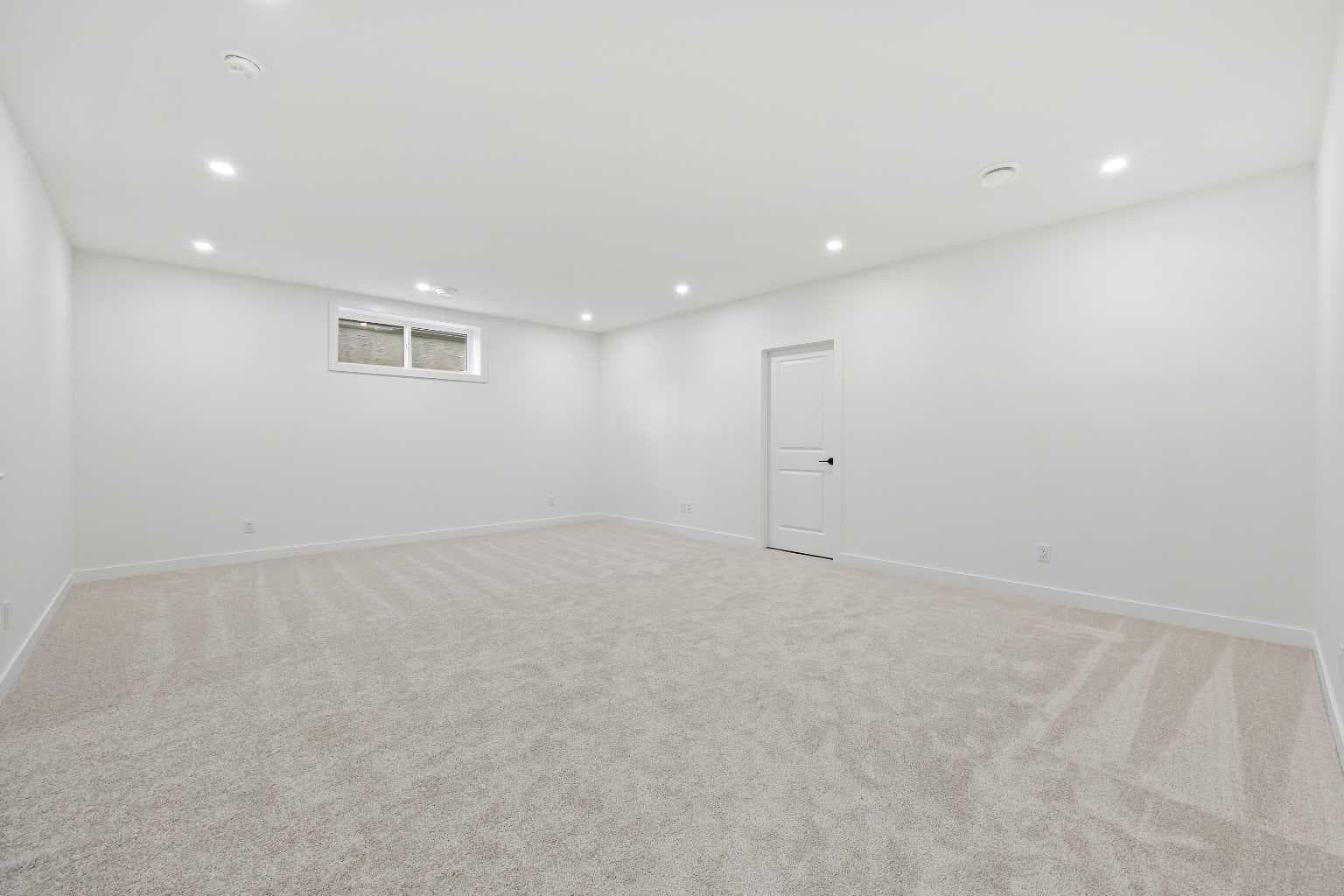 116 Mitchell Walk NW
